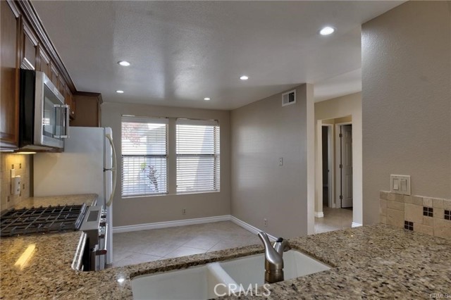 Detail Gallery Image 16 of 69 For 18 Starflower #10,  Irvine,  CA 92604 - 3 Beds | 2 Baths