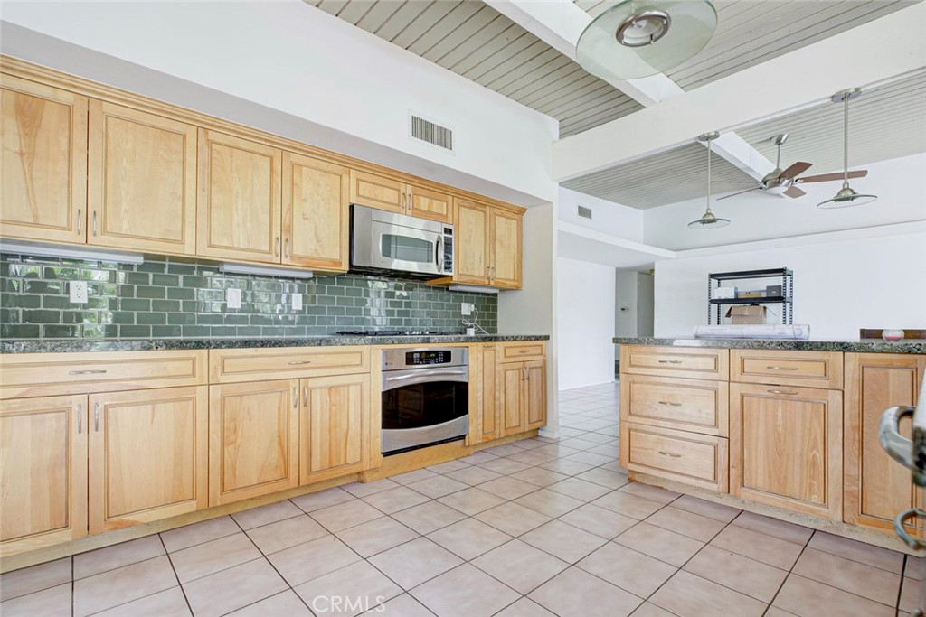 MLS #SR26125911 image #10