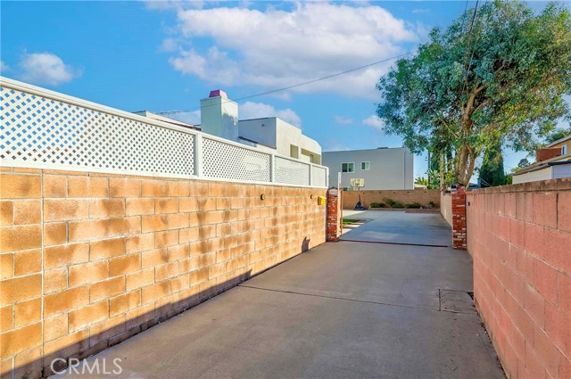 Detail Gallery Image 46 of 46 For 2032 W 231st St, Torrance,  CA 90501 - 4 Beds | 3 Baths