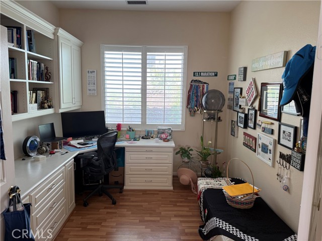 Detail Gallery Image 15 of 21 For 9216 Pioneer Ln, Corona,  CA 92883 - 2 Beds | 2 Baths
