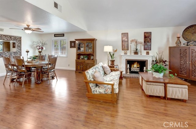 Detail Gallery Image 5 of 25 For 3624 E Shallow Brook, Orange,  CA 92867 - 4 Beds | 3 Baths