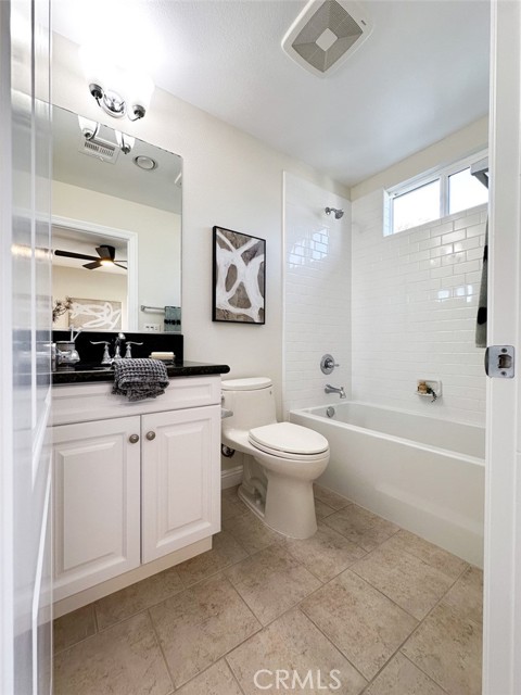 Detail Gallery Image 8 of 24 For 20304 Estuary Ln, Newport Beach,  CA 92660 - 3 Beds | 3/1 Baths