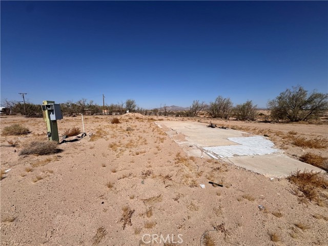 45447 Riverside Road, Newberry Springs CA: https://media.crmls.org/medias/0d7c14da-a7c3-4f76-a496-10c67f809249.jpg