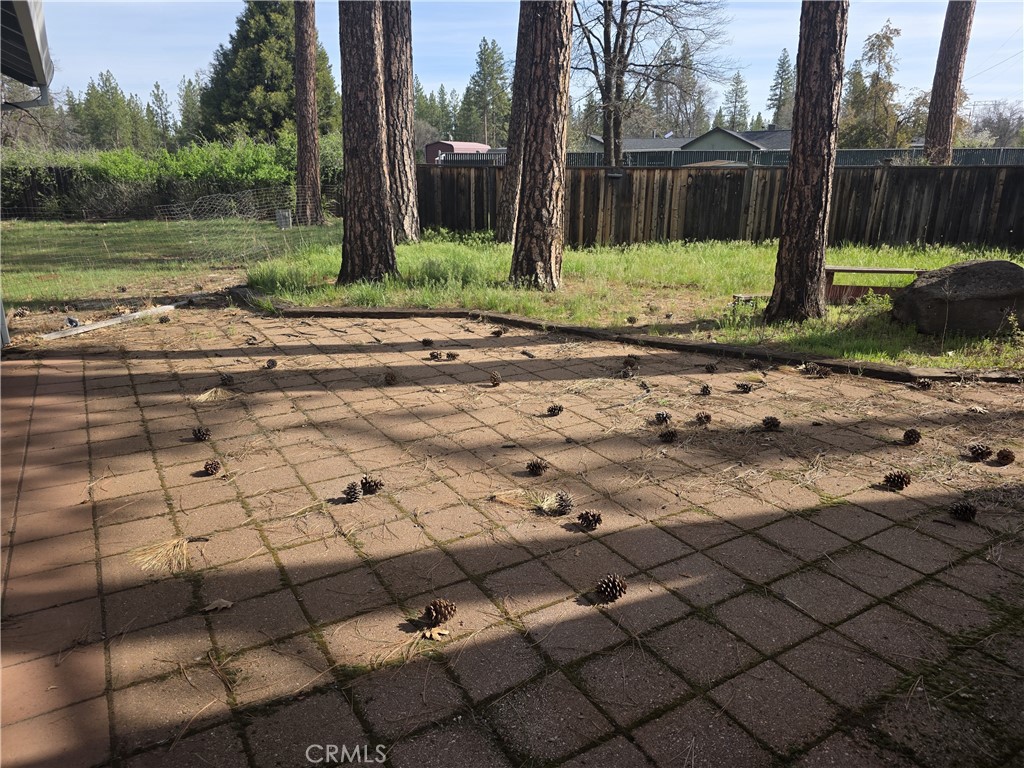https://media.crmls.org/medias/0d7c1dc3-dffc-43e3-b06d-ba9e78241d1b.jpg?preset=X-Large