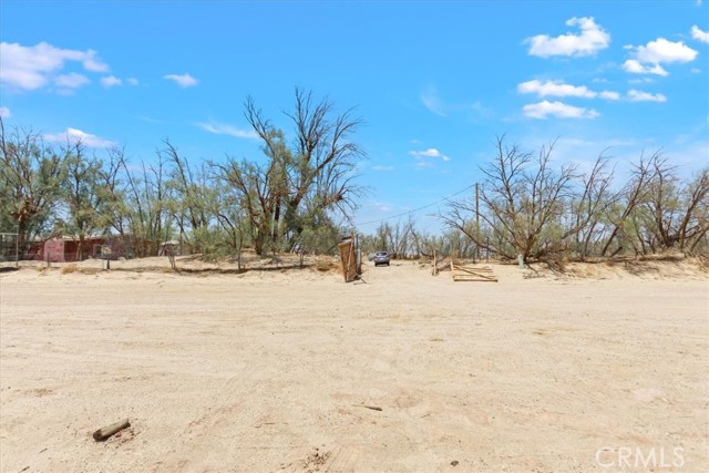 Detail Gallery Image 18 of 27 For 32900 Dune Road., Newberry Springs,  CA 92365 - 3 Beds | 2 Baths