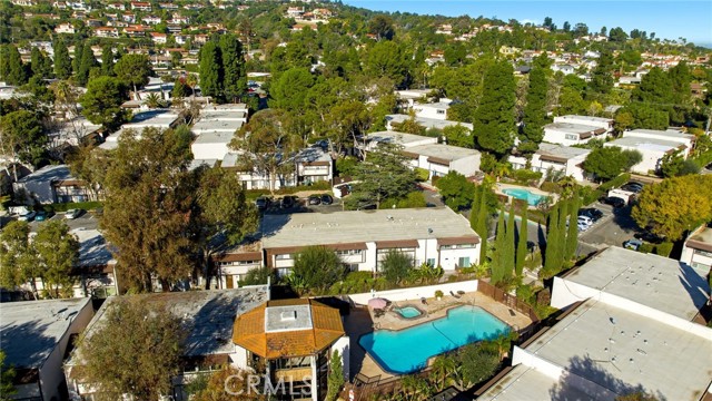 318 S Miraleste Drive, San Pedro CA: https://media.crmls.org/medias/0d7d0bc9-d582-4ccd-ac5e-e510e8961554.jpg