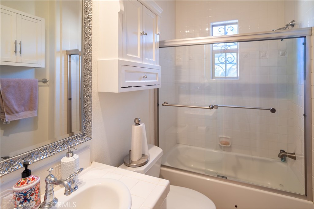 MLS #OC25199946 image #31