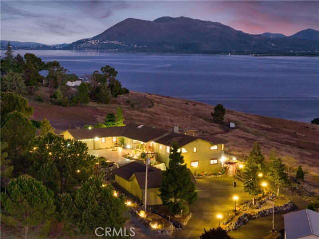 Detail Gallery Image 3 of 48 For 425 Lake Vista, Lakeport,  CA 95453 - 3 Beds | 3/2 Baths