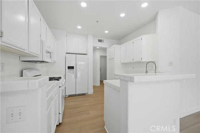 Detail Gallery Image 8 of 43 For 39668 Princeton #B,  Murrieta,  CA 92563 - 3 Beds | 3 Baths