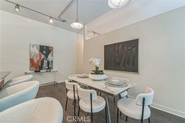 4080 Glencoe, Marina del Rey CA: https://media.crmls.org/medias/0d7f9469-5987-4adf-808d-6e476f24a0cf.jpg