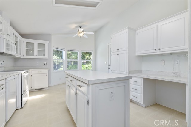 Detail Gallery Image 13 of 29 For 146 via Santa Barbara #146,  Paso Robles,  CA 93446 - 3 Beds | 2 Baths