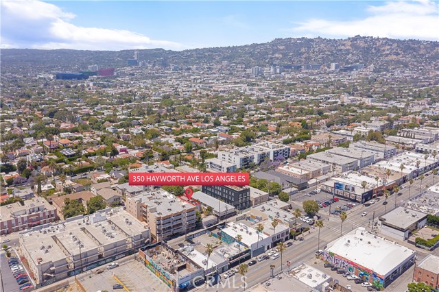 350 N Hayworth Avenue, Los Angeles CA: https://media.crmls.org/medias/0d822701-09fa-42ad-9b11-33cef2339893.jpg