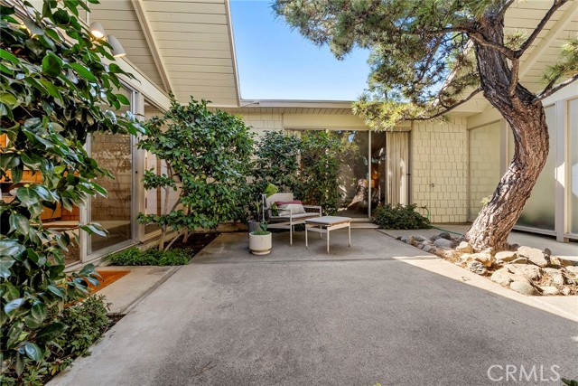 Detail Gallery Image 39 of 56 For 1074 N Granada, Orange,  CA 92869 - 5 Beds | 2 Baths