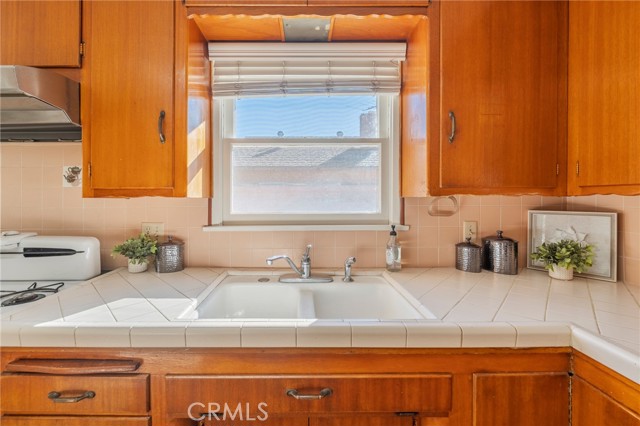 Detail Gallery Image 15 of 36 For 1241 S Walnut, Anaheim,  CA 92802 - 3 Beds | 2 Baths