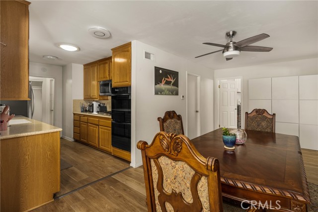 Detail Gallery Image 17 of 41 For 1011 E Chestnut, Orange,  CA 92867 - 5 Beds | 3 Baths