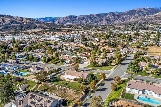 Detail Gallery Image 45 of 49 For 35377 Shade Tree Road, Yucaipa,  CA 92399 - 4 Beds | 3 Baths