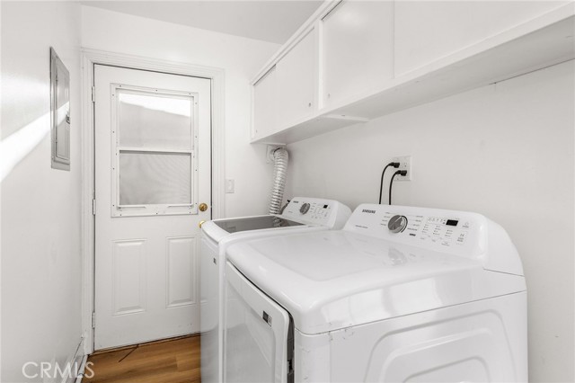 Detail Gallery Image 19 of 31 For 8341 Delco Ave, Winnetka,  CA 91306 - 5 Beds | 4 Baths