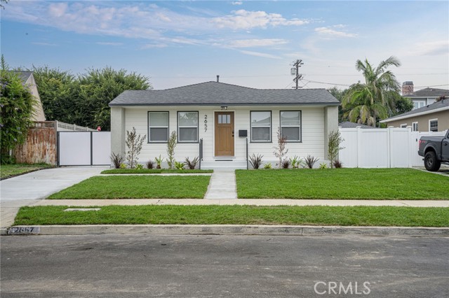 2657 S Dolphin St, San Pedro, CA 90731