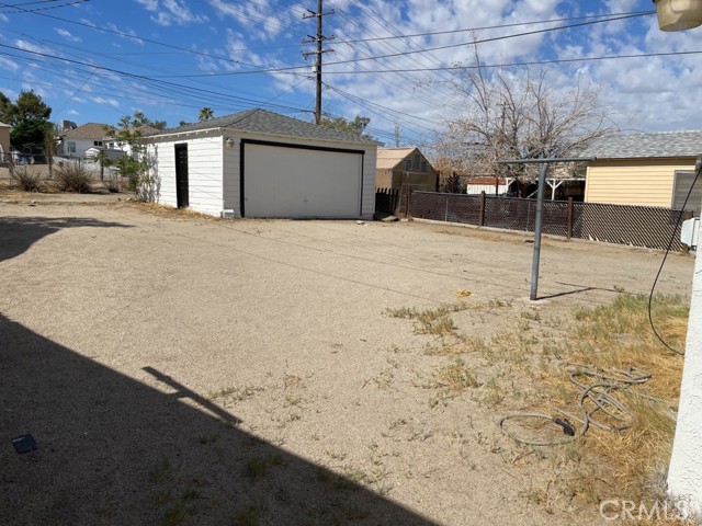 Detail Gallery Image 3 of 10 For 710 Nancy St, Barstow,  CA 92311 - 2 Beds | 1 Baths