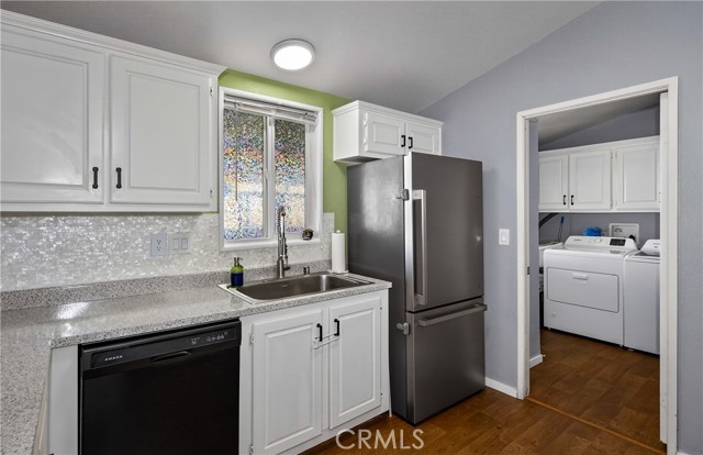 Detail Gallery Image 11 of 30 For 1721 E Colton #115,  Redlands,  CA 92374 - 3 Beds | 2 Baths