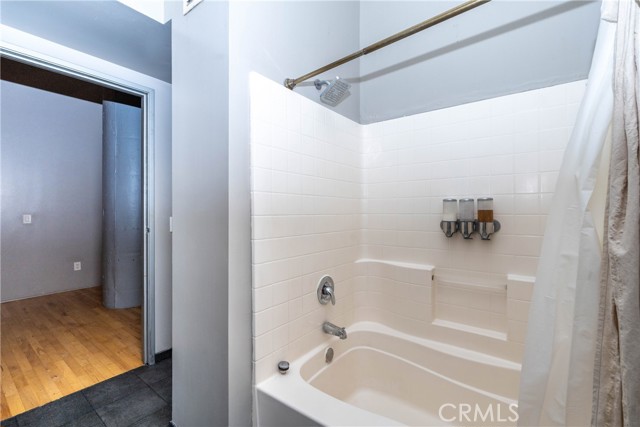 Detail Gallery Image 13 of 23 For 420 S San Pedro St #218,  Los Angeles,  CA 90013 - 1 Beds | 1 Baths