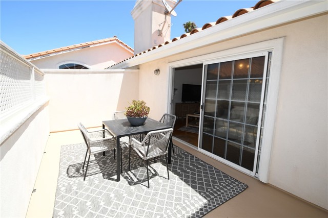2514 Vanderbilt Ln, Redondo Beach, California 90278, 4 Bedrooms Bedrooms, 0 ,2 BathroomsBathrooms,Residential,For Sale,Vanderbilt Ln,0,SB26161438
