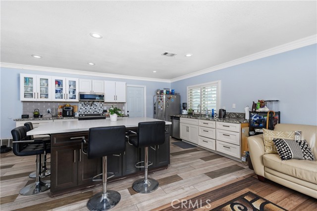 Detail Gallery Image 11 of 42 For 966 N Ironwood Ave, Rialto,  CA 92376 - 3 Beds | 2 Baths