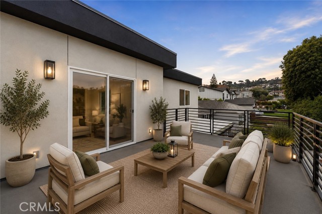 virtually staged deck