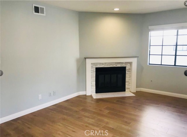 Detail Gallery Image 8 of 10 For 2971 Plaza Del Amo #284,  Torrance,  CA 90503 - 2 Beds | 3 Baths