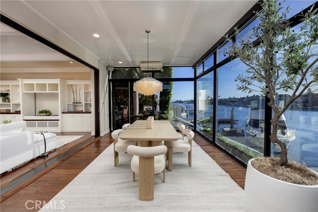 Detail Gallery Image 11 of 41 For 16631 Carousel, Huntington Beach,  CA 92649 - 4 Beds | 4/1 Baths