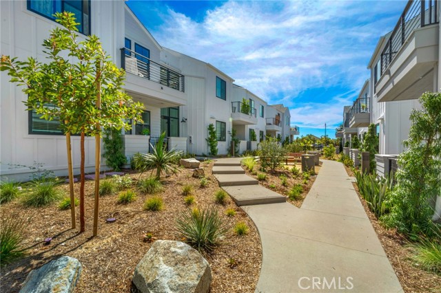 Image 21 of 39 For 1103 Catania Ct.  207