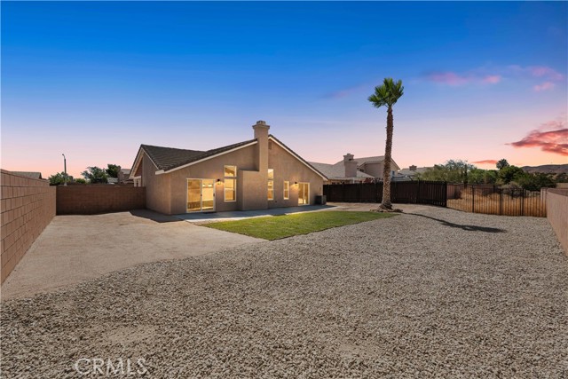 37011 Zinnia Street, Palmdale CA: https://media.crmls.org/medias/0d8a34de-24bf-4586-b776-ca2f6548b363.jpg