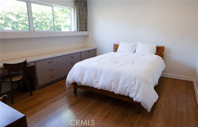 Detail Gallery Image 29 of 45 For 10781 Lindbrook Dr, Los Angeles,  CA 90024 - 4 Beds | 3/1 Baths