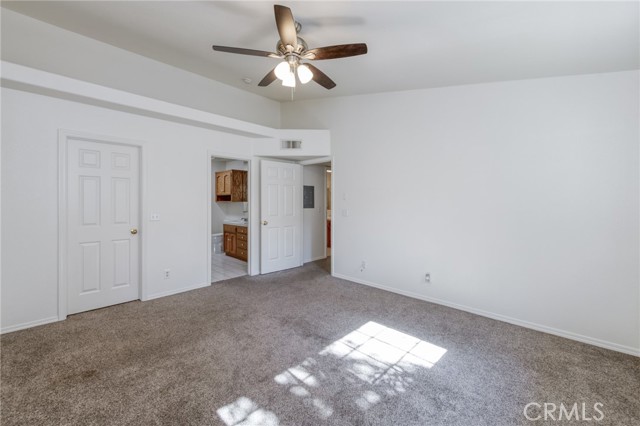 1542 E Alluvial Avenue, Fresno CA: https://media.crmls.org/medias/0d8ac194-128a-42a6-9389-d52c9cefaaa9.jpg