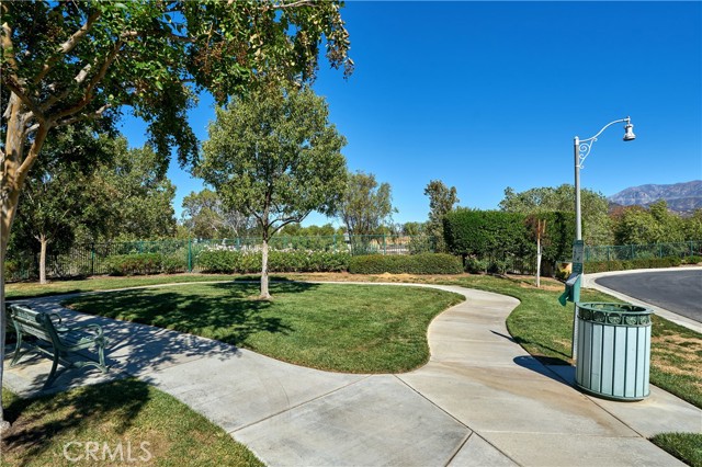 1779 Sarazen, Beaumont CA: https://media.crmls.org/medias/0d8ae3ec-ee54-4062-a60a-db00f773b282.jpg