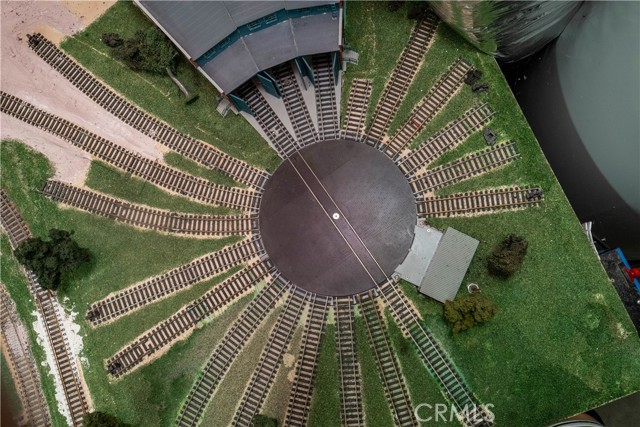 628 Grass Valley Road, Lake Arrowhead, CA 92352