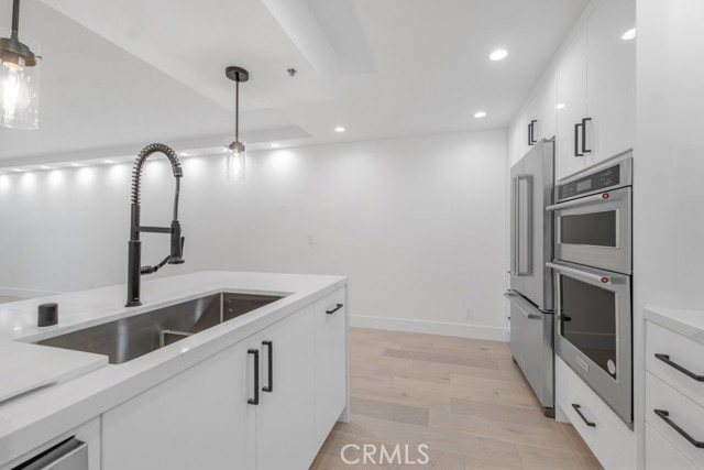 Detail Gallery Image 21 of 47 For 345 Pioneer Dr #601,  Glendale,  CA 91203 - 2 Beds | 2 Baths