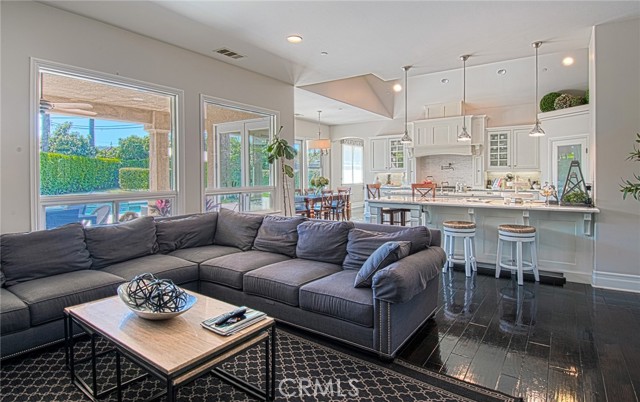 Detail Gallery Image 35 of 41 For 211 S Grand, West Covina,  CA 91791 - 4 Beds | 3/1 Baths