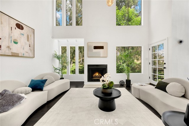 11601 Montana Avenue, Los Angeles CA: https://media.crmls.org/medias/0d8ccf3b-fb1f-4629-8390-1efd6be45025.jpg