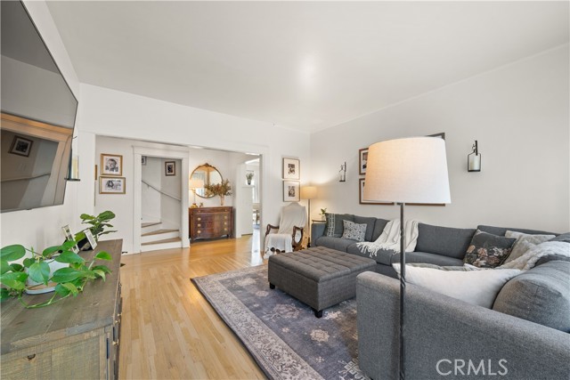 743 Harvard Avenue, Claremont CA: https://media.crmls.org/medias/0d8dfdfb-4d41-400c-a16f-64d7894e17bc.jpg
