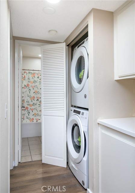 Detail Gallery Image 13 of 18 For 26922 Flo, Canyon Country,  CA 91351 - 2 Beds | 2 Baths