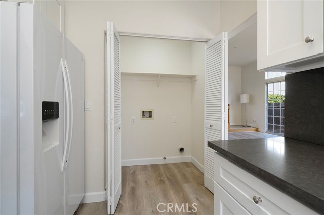 Detail Gallery Image 8 of 19 For 134 N Atlantic #B,  Alhambra,  CA 91801 - 3 Beds | 2/1 Baths