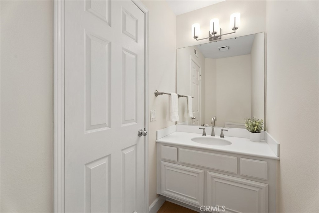 MLS #OC25261824 image #14