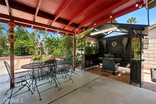 Detail Gallery Image 34 of 55 For 15070 Spring, Fontana,  CA 92335 - 5 Beds | 2 Baths