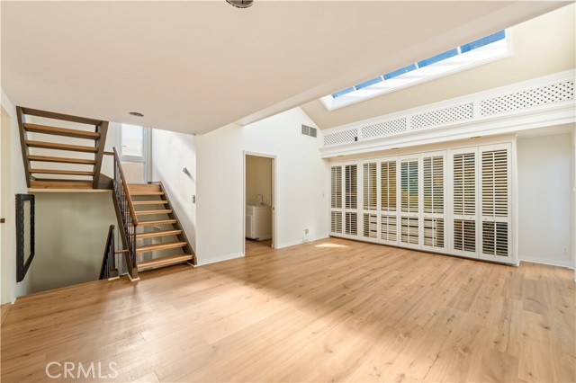 1510 W Oceanfront, Newport Beach CA: https://media.crmls.org/medias/0d8f66e2-4f39-47bd-b0cb-e149fe17681d.jpg