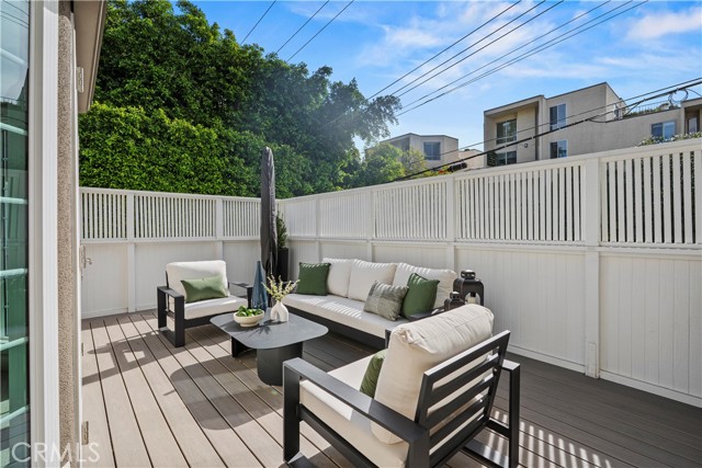 Detail Gallery Image 8 of 35 For 8963 Cynthia, West Hollywood,  CA 90069 - 2 Beds | 2 Baths