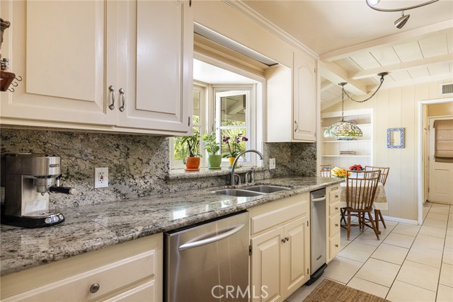 8841 White Oak Avenue, Sherwood Forest CA: https://media.crmls.org/medias/0d8feb33-90cc-4cf7-87cf-00fb396f4402.jpg