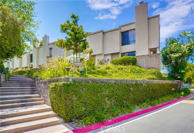 1. 3608 W Estates Lane #E Rolling Hills Estates, CA 90274