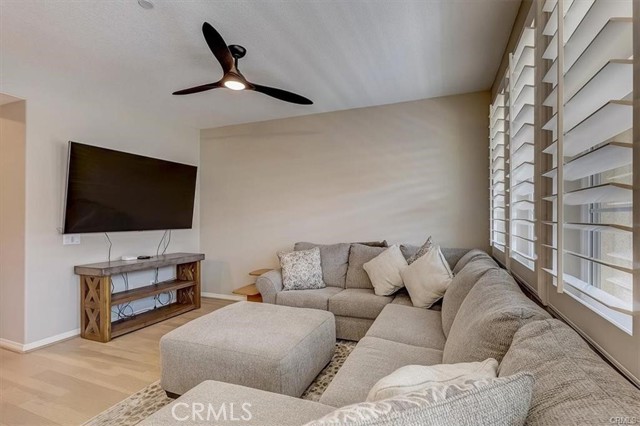 Detail Gallery Image 5 of 26 For 28561 Herrera St, Valencia,  CA 91354 - 2 Beds | 2 Baths