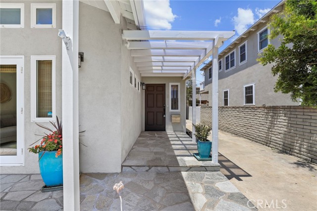 1069 Avenue D, Redondo Beach CA: https://media.crmls.org/medias/0d90fcd5-06d7-4b8f-9392-5ac97147039c.jpg
